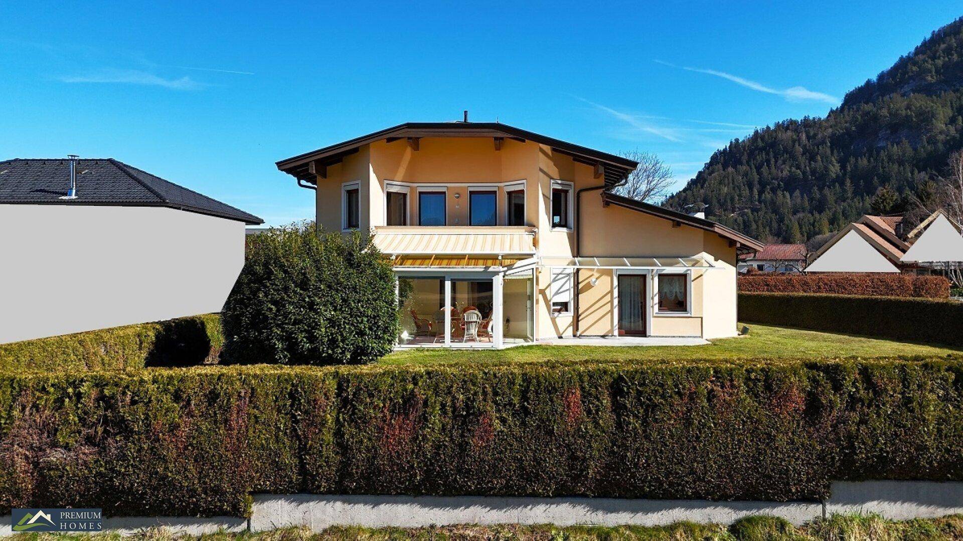 KUNDL - Luxuriöses Landhaus für Ihre Familie - 5 Zimmer, Balkon, Terrasse, Wintergarten und sehr viel Grünfläche - Ansicht 2