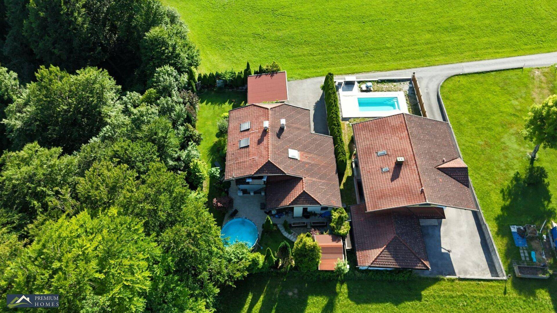 Einfamilienwohnhaus - Vogelperspektive