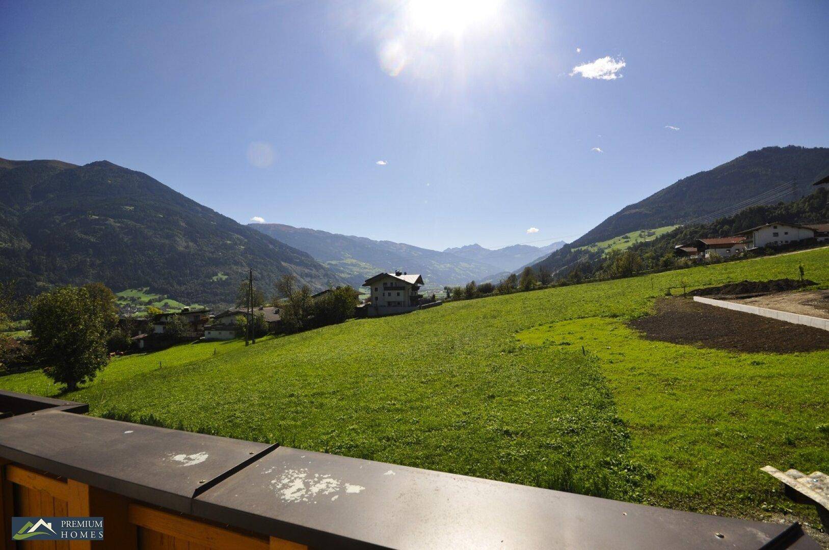 Doppelhaushälfte in Aussichtslage - Südwestbalkon