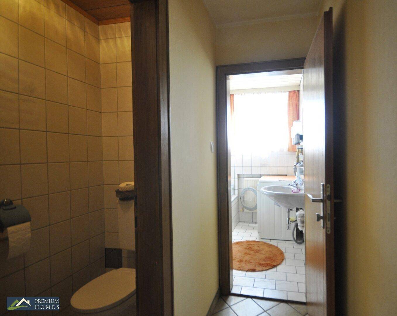 BRIXLEGG - 4 Zimmer Eigentumswohnung - Zugang Toilette und Bad