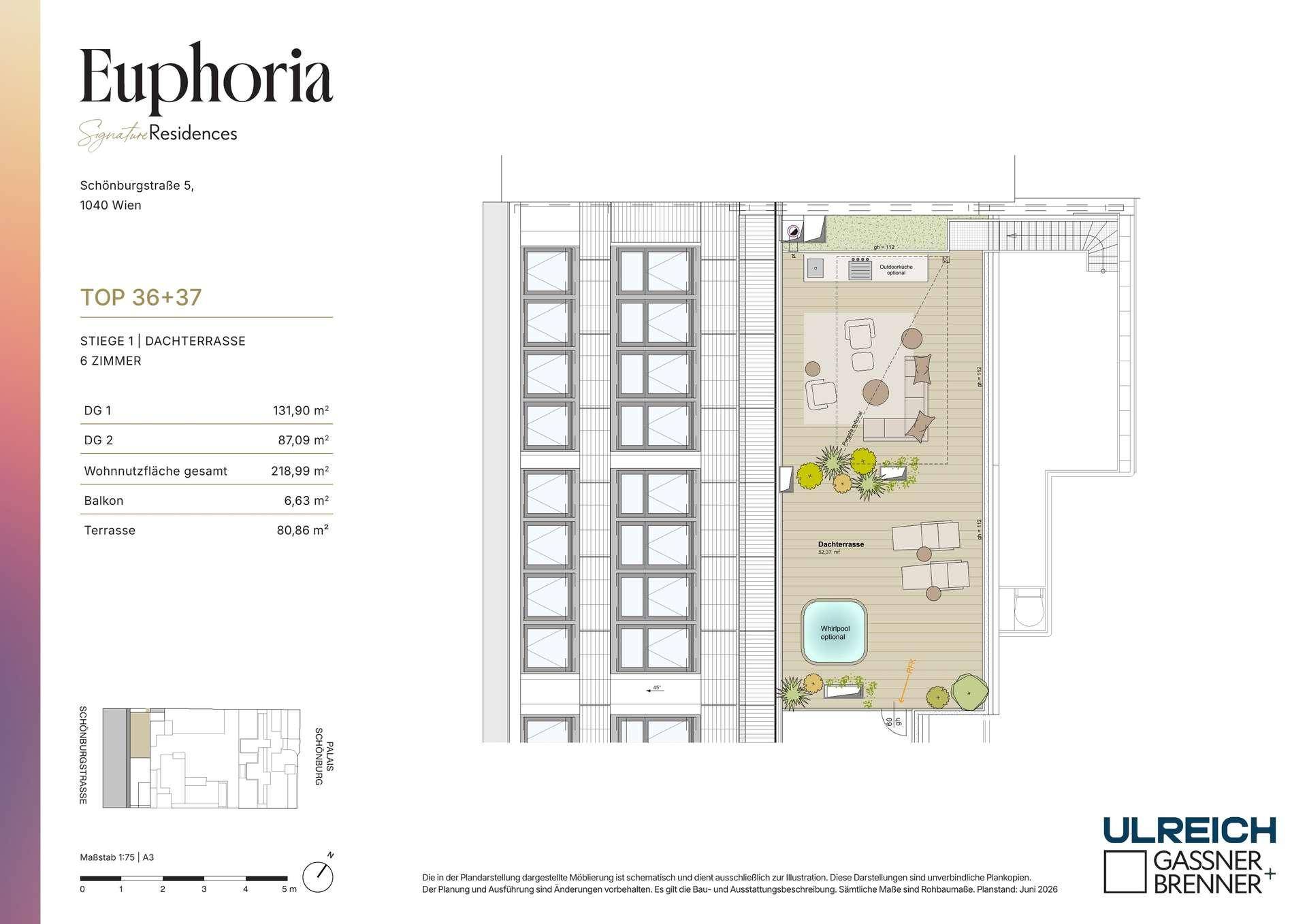 Grundriss der Dachterrasse mit Whirlpool, Sitzbereichen und viel Platz für Entspannung.