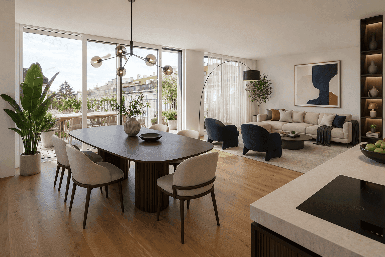 Heller, offener Wohn-Essbereich mit Holzboden, modernen Möbeln und Zugang zu einer großen Terrasse.
