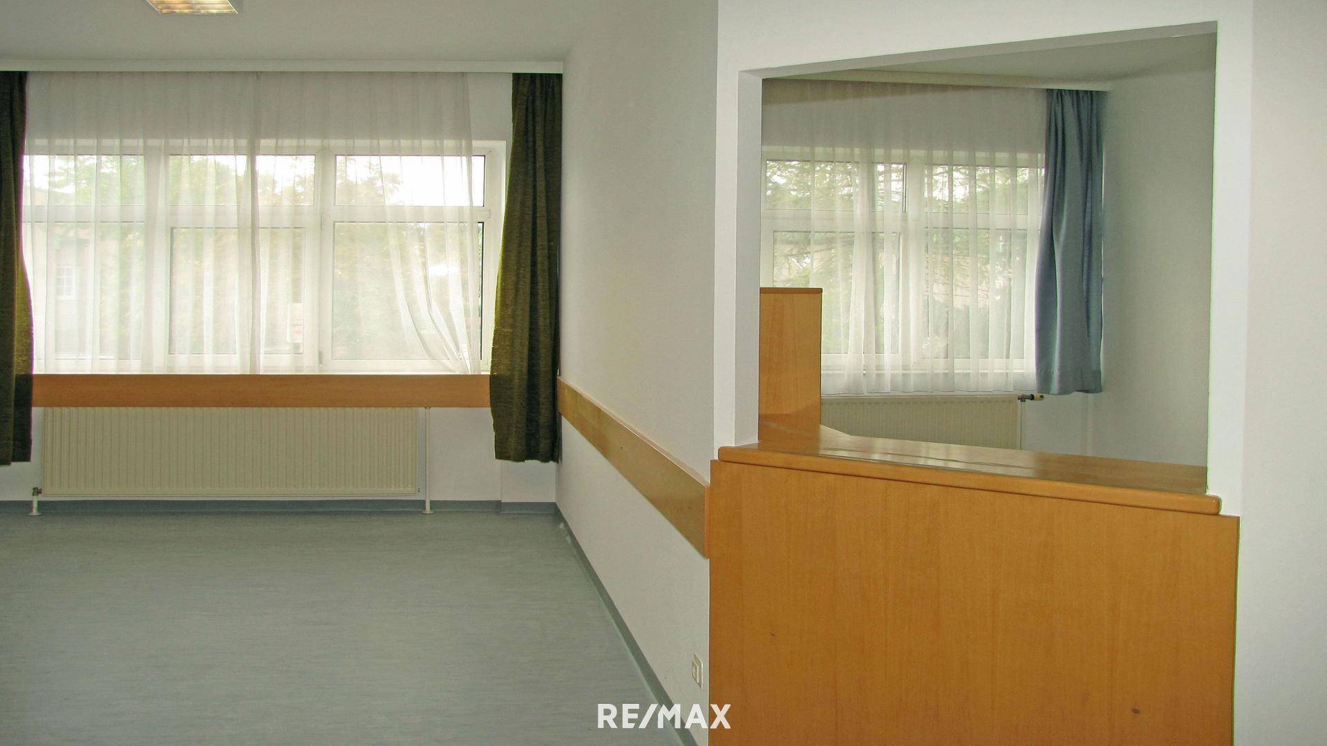 RE/MAX Wartezimmer/Anmeldung