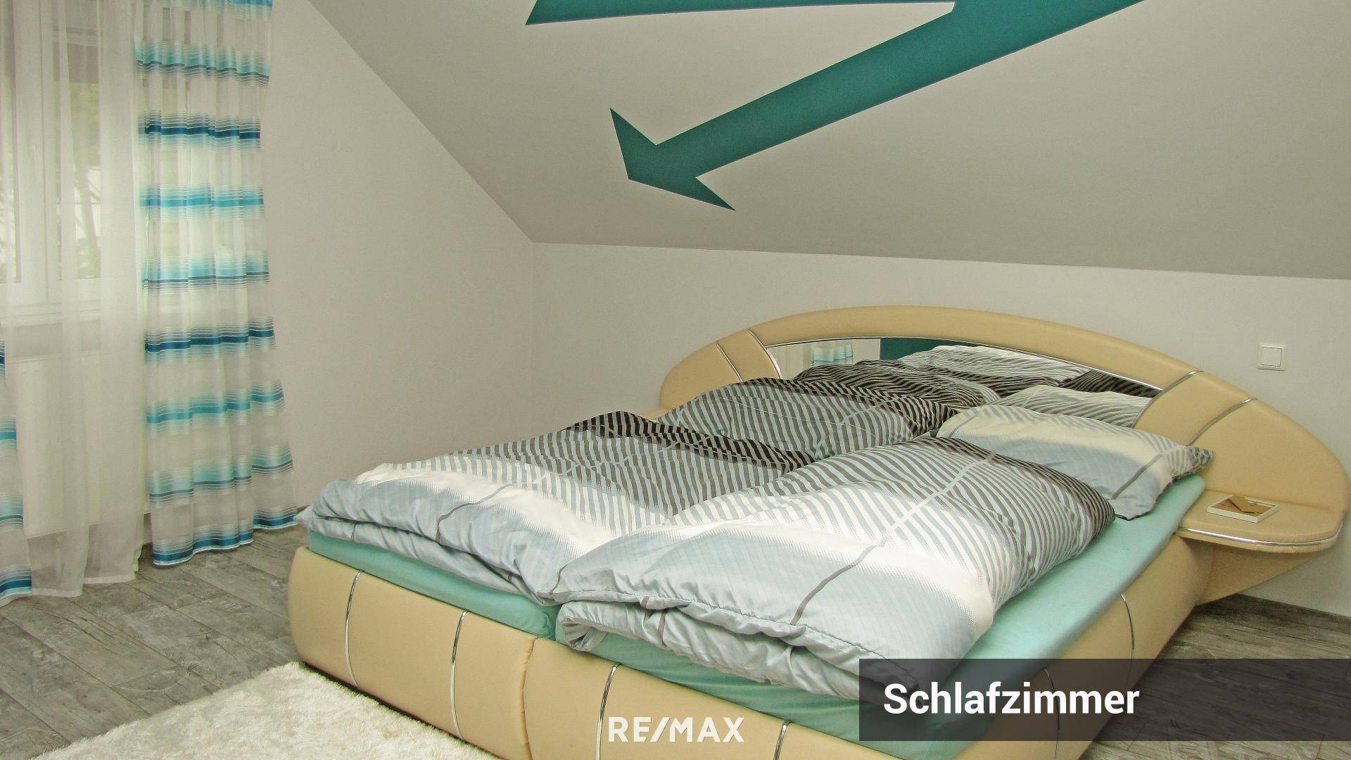 RE/MAX Schlafzimmer