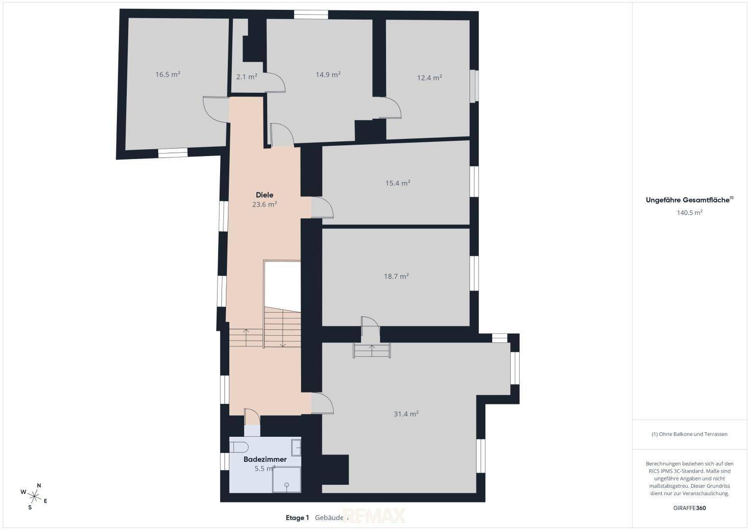 Grundriss der ersten Etage mit mehreren Zimmern und einem Badezimmer.