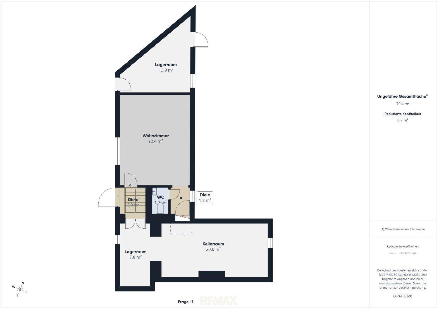 Detaillierter Grundriss der Etage -1 mit Wohnzimmer, WC und Lagerräumen.