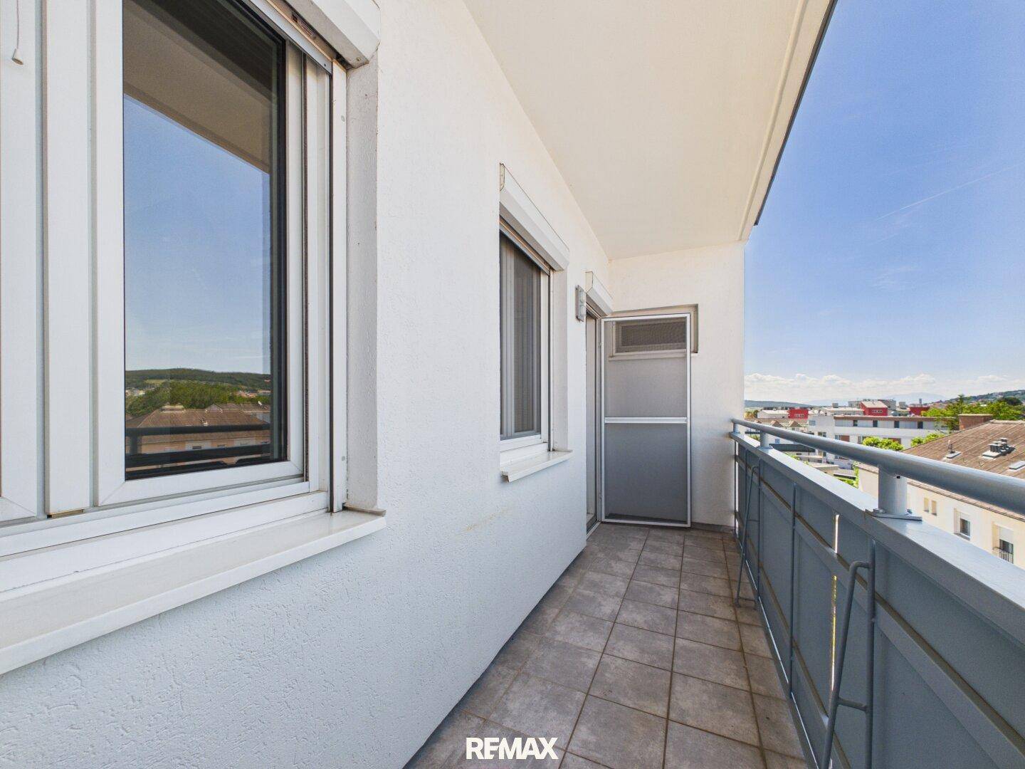 Moderne 3-Zimmer-Wohnung mit Balkon – pohled 2