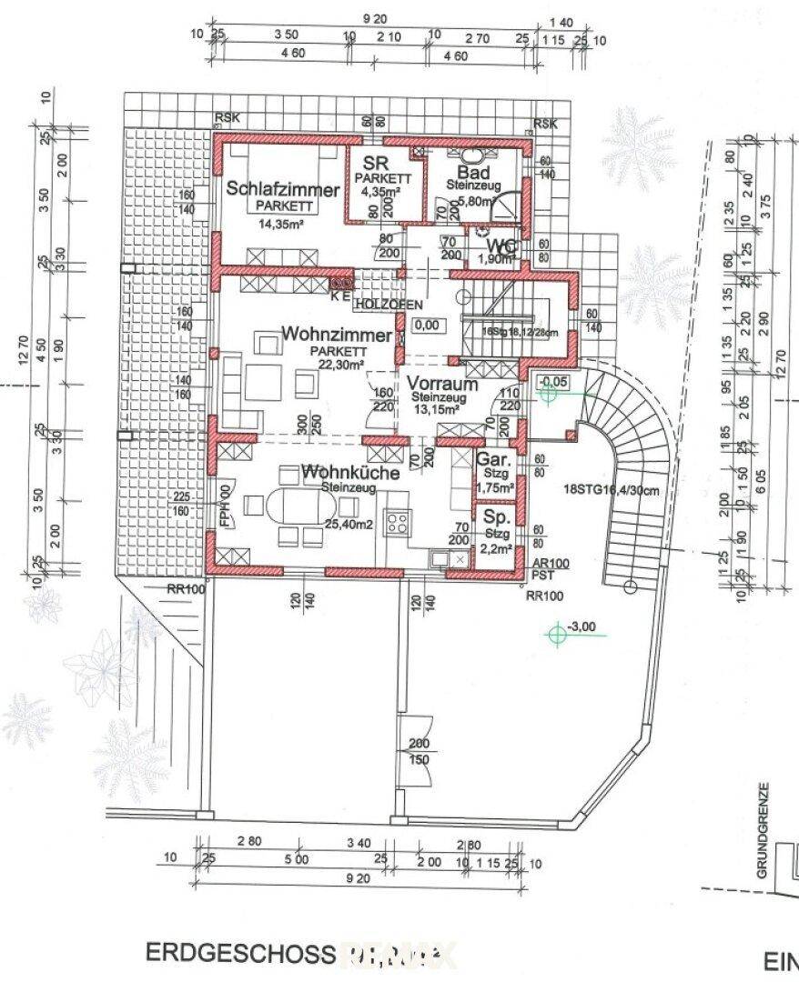 Grundriss des Erdgeschosses mit Wohnzimmer, Wohnküche, Schlafzimmer und Garage.