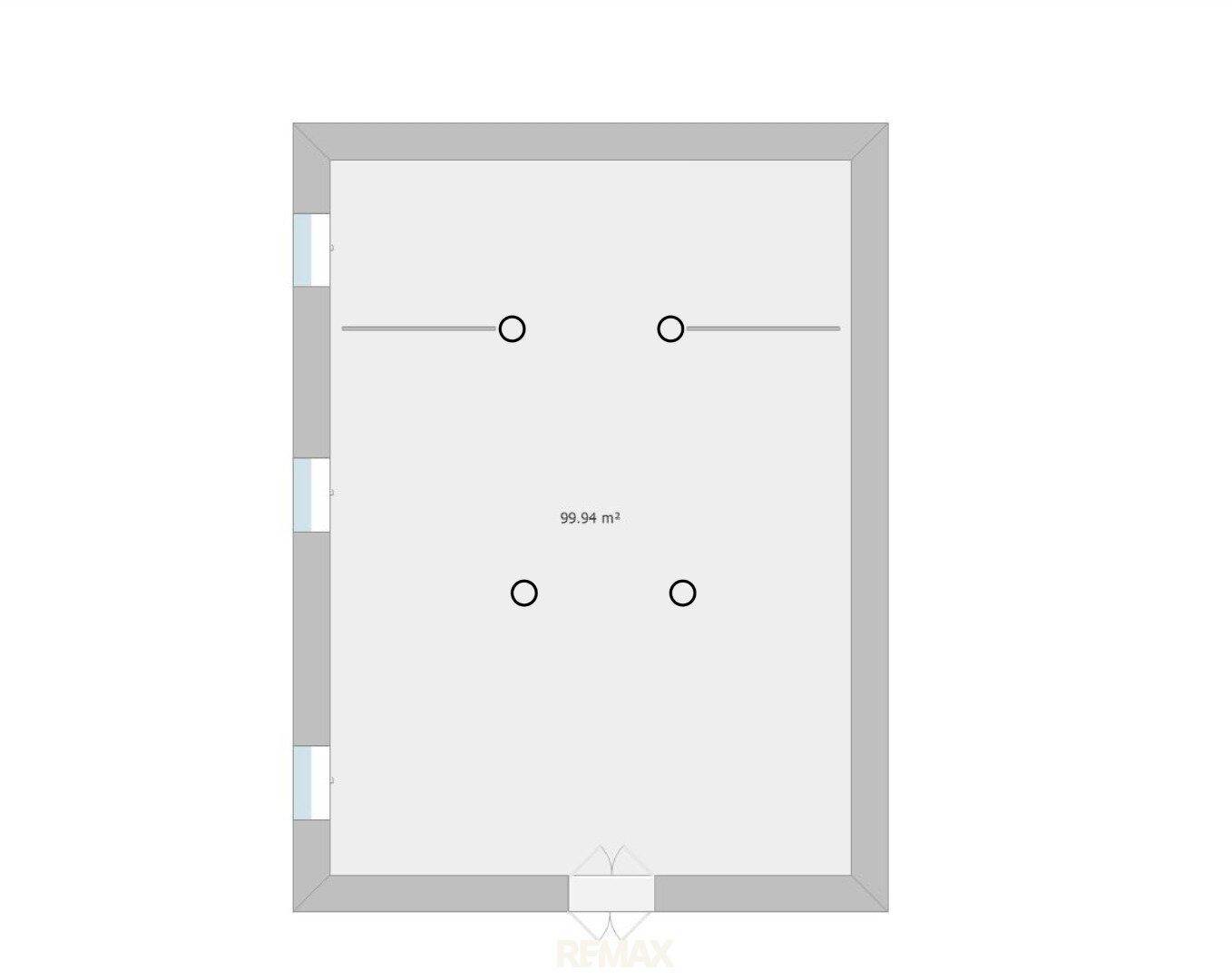 Grundriss eines Raumes von 99,94 m² mit Fenstern auf zwei Seiten und vier Säulen.