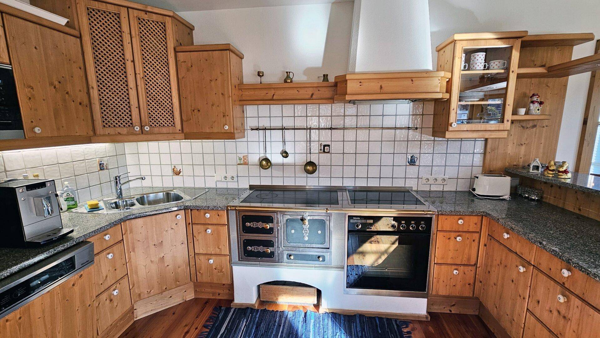 Küche mit Zusatzherd, Einfamilienhaus Toplage Kramsach