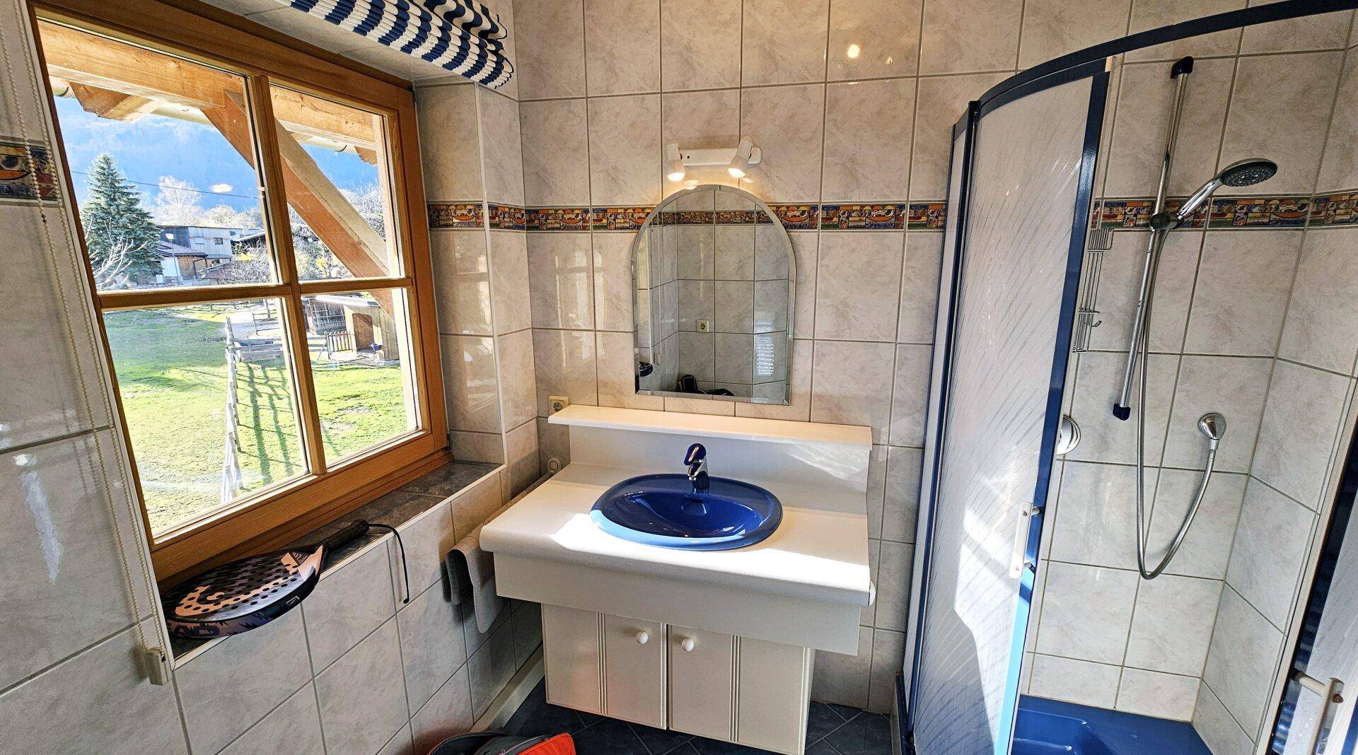 kleines Bad mit Dusche OG, Einfamilienhaus Toplage Kramsach