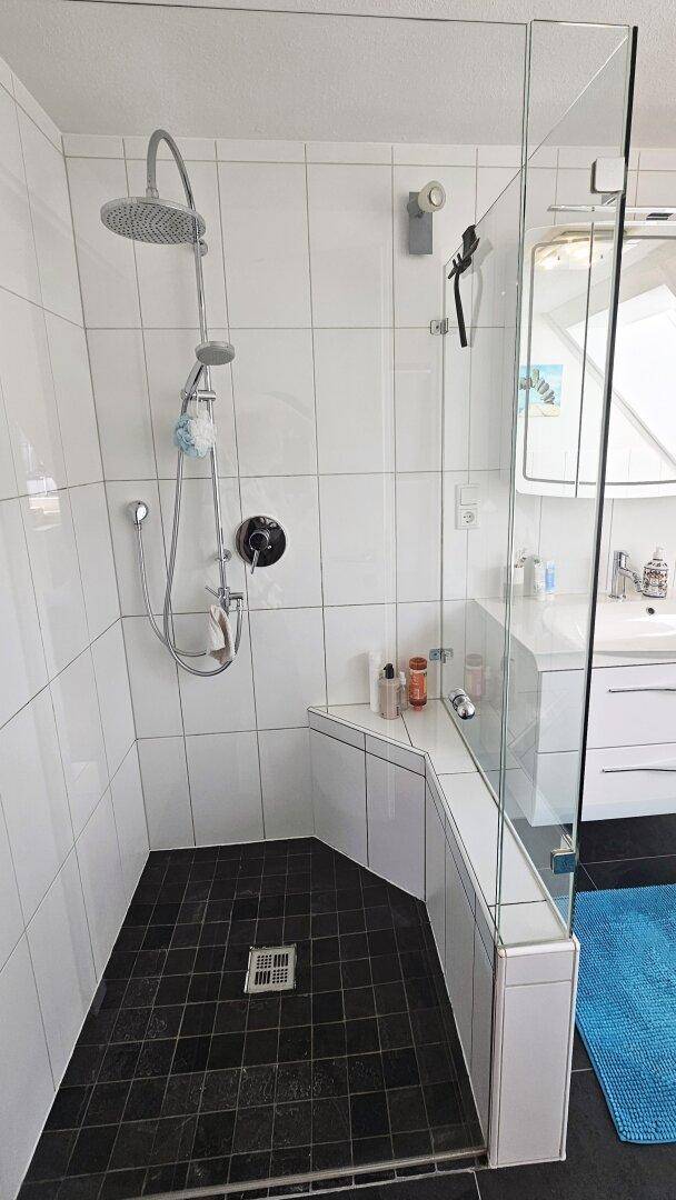 Dusche, 4-Zimmer Dachgeschoßwohnung Kufstein