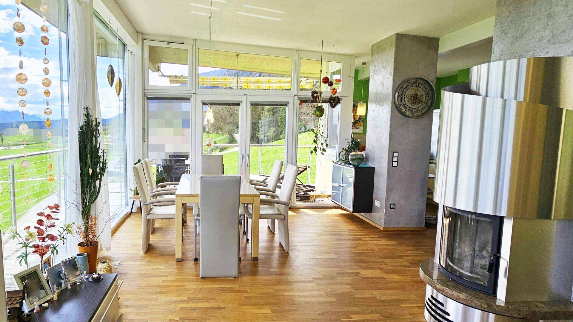 Wohn-/Essbereich mit Kaminofen, Wohnung3 DG, Mehrfamilienhaus Angerberg