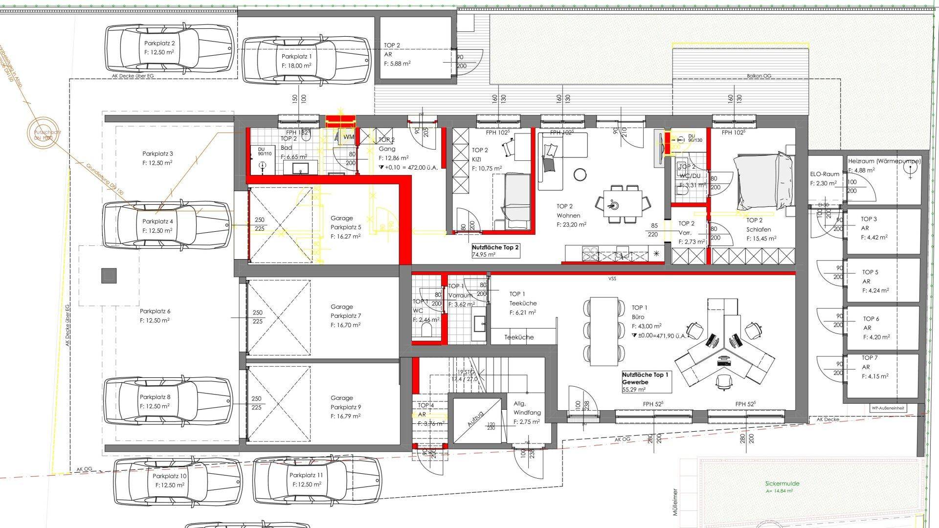 Grundrissplan des Erdgeschosses mit Garagen, Parkplätzen und weiteren Räumlichkeiten.