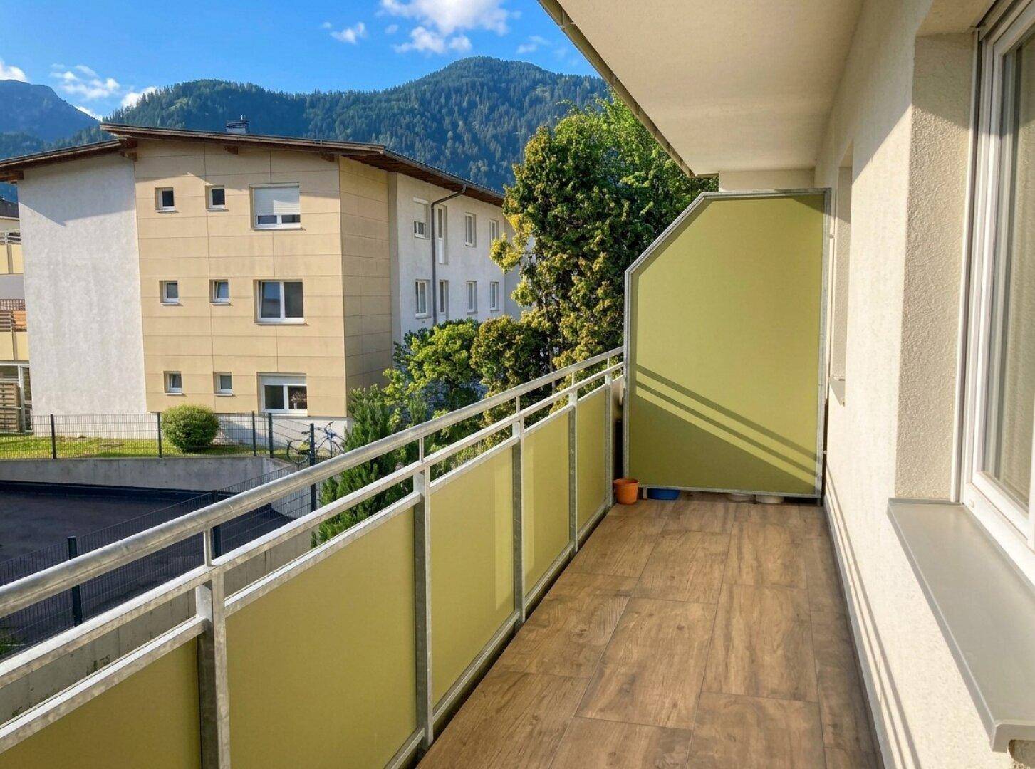 Balkon und Ausblick, Mietwohnung Kufstein mit Stellplatz