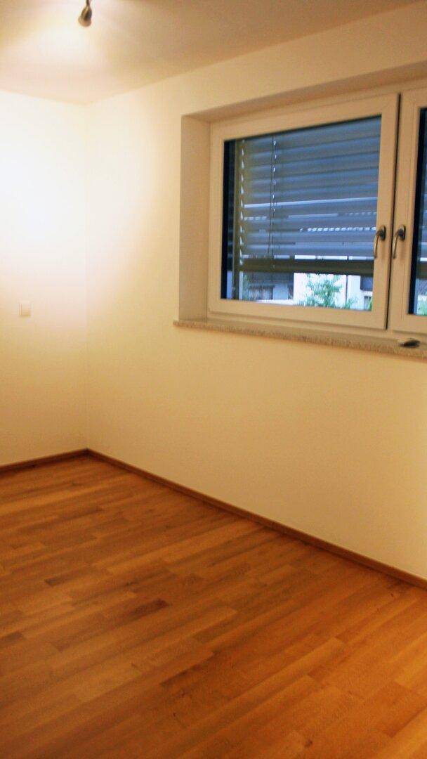 Zimmer 2, 3-Zimmer-Maisonettenwohnung, Wörgl