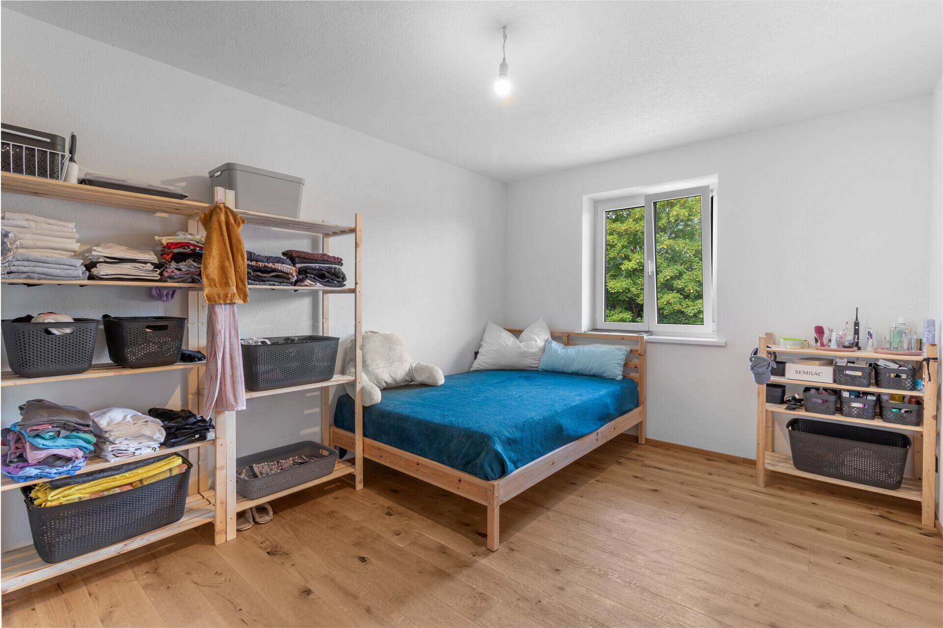 Schlafzimmer 1