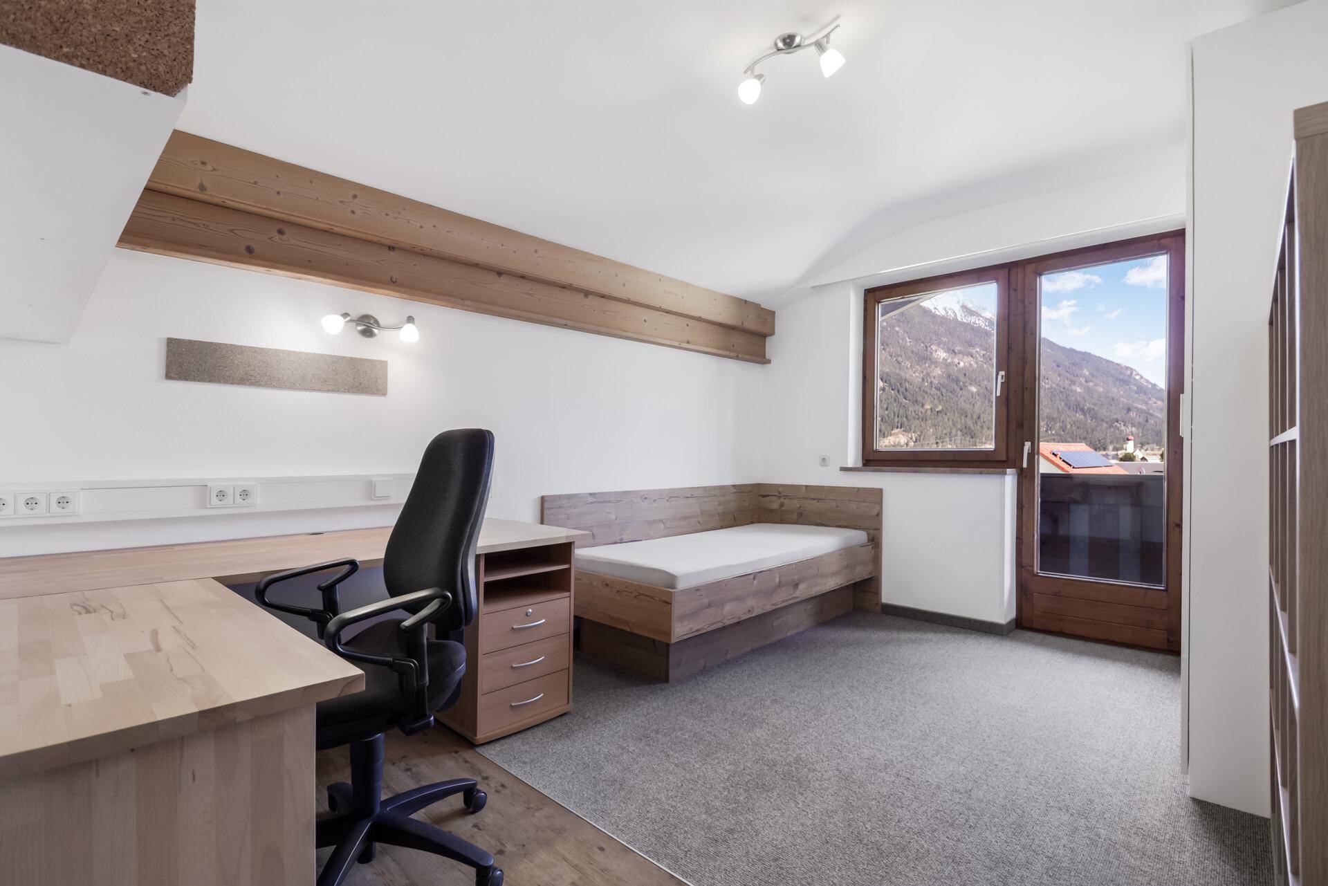 Schlafzimmer/Büro