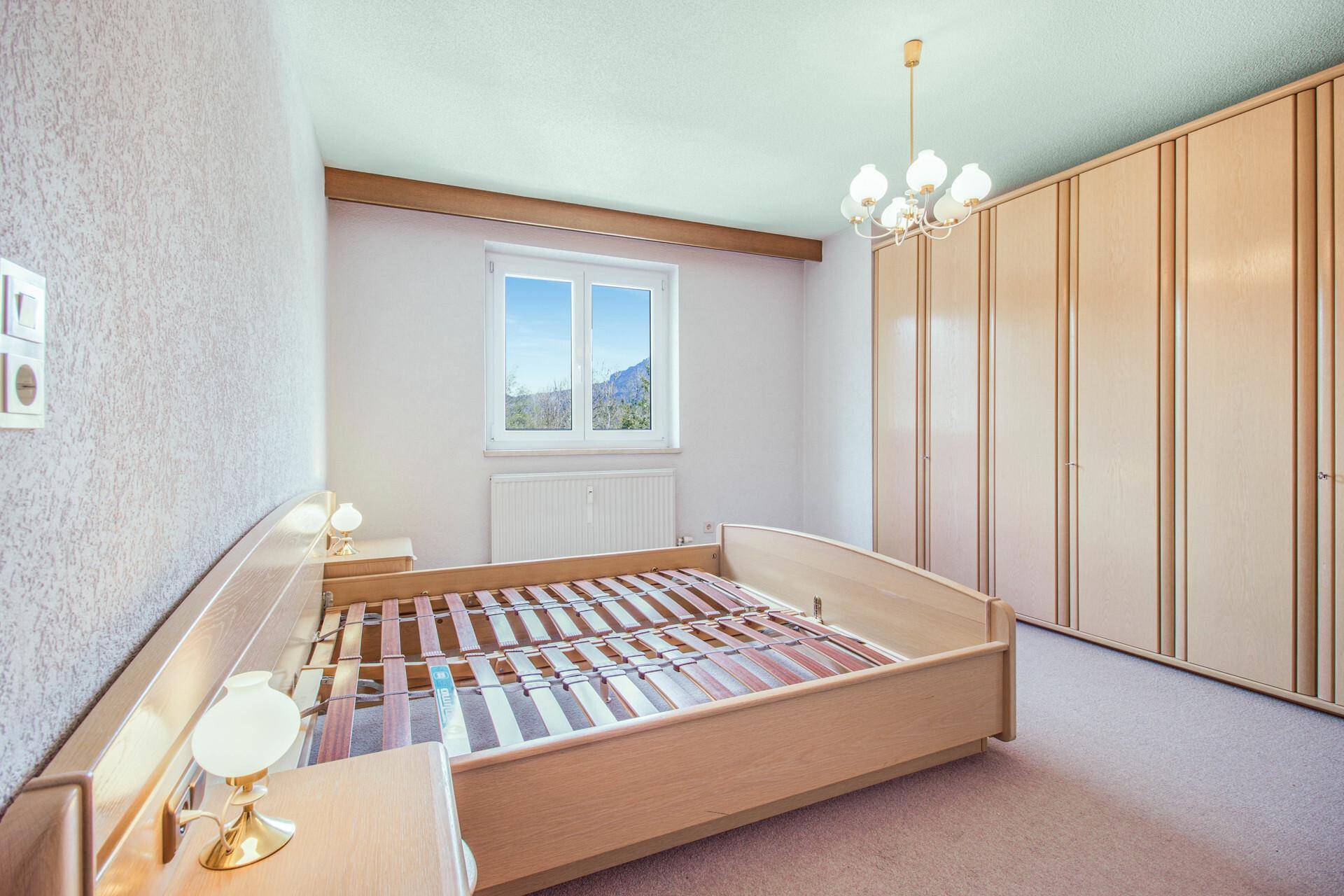 Schlafzimmer 1