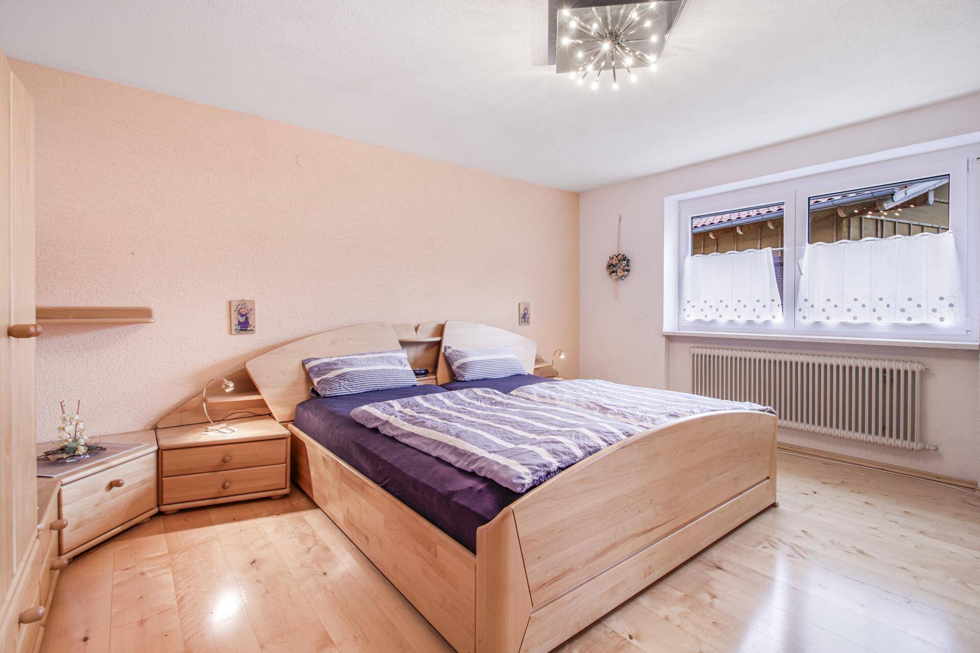 Schlafzimmer EG