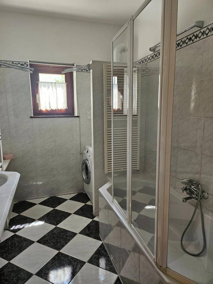 Bad mit Wanne