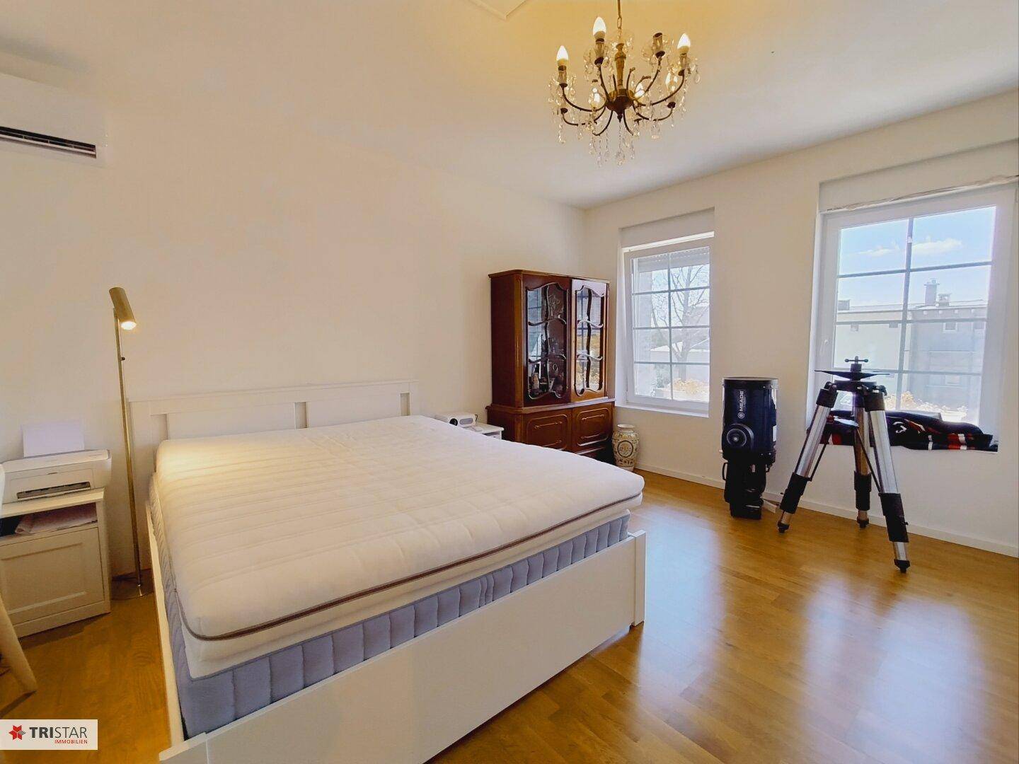 08 - Schlafzimmer