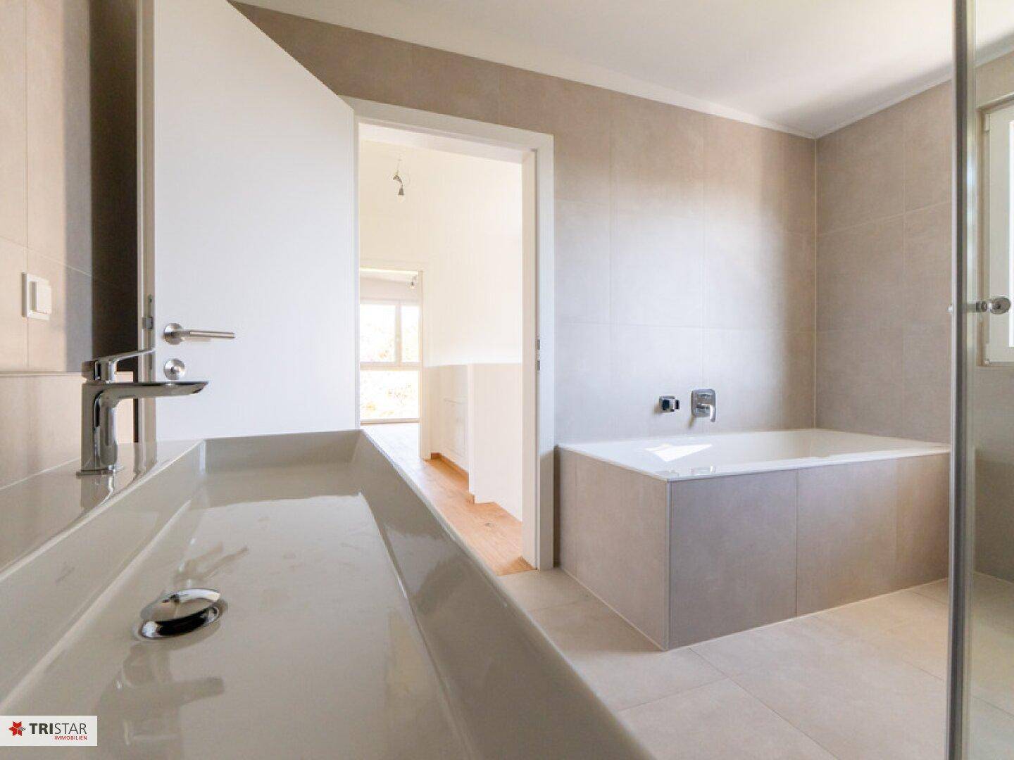 Moderne Doppelhaushälfte in Wien – Erstbezug mit Garten und Terrasse! Ideal für Familien! - Ansicht 6