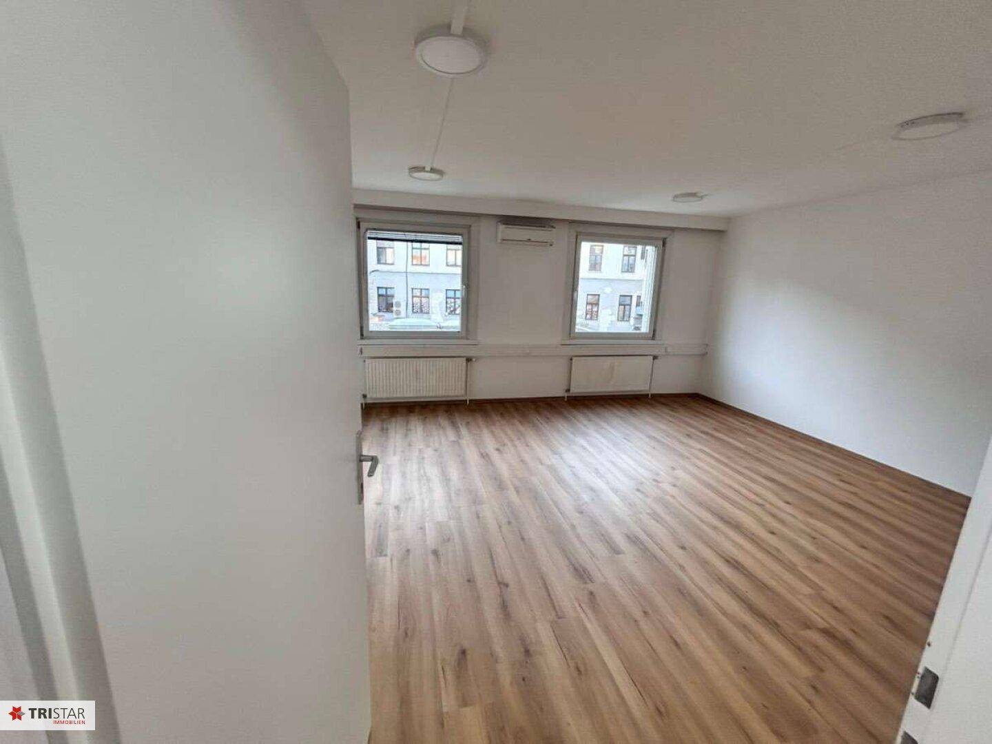 Großzügige Bürofläche – gesamtes Stockwerk – 423 m² - Więcej