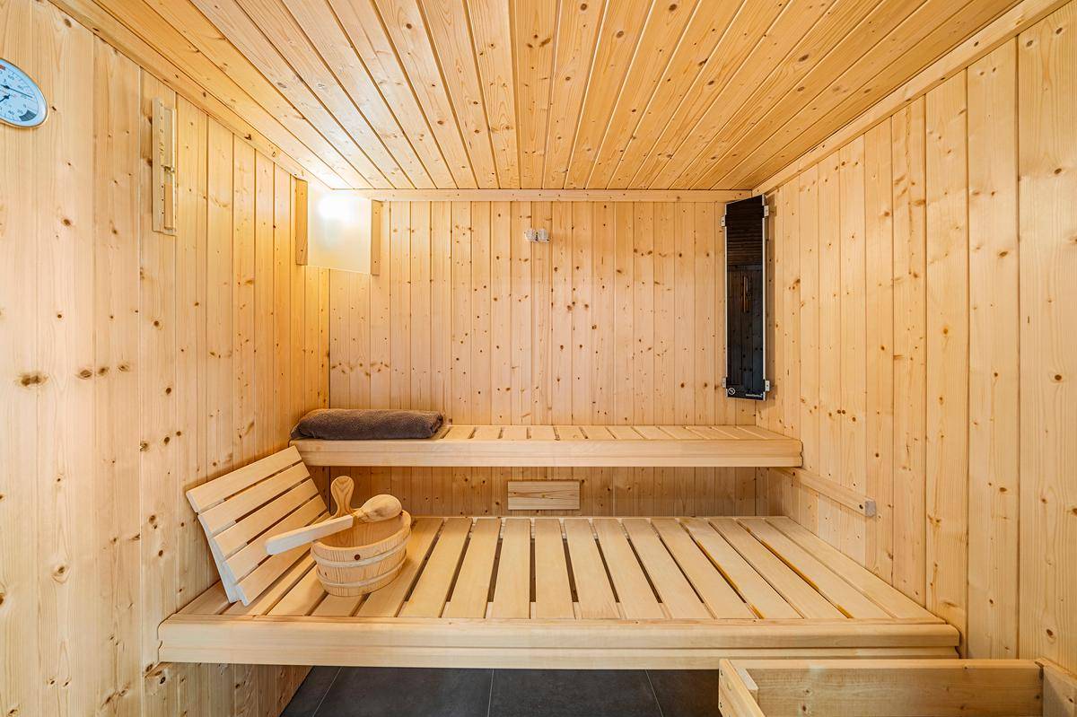 Sauna/Sanarium/Infrarot