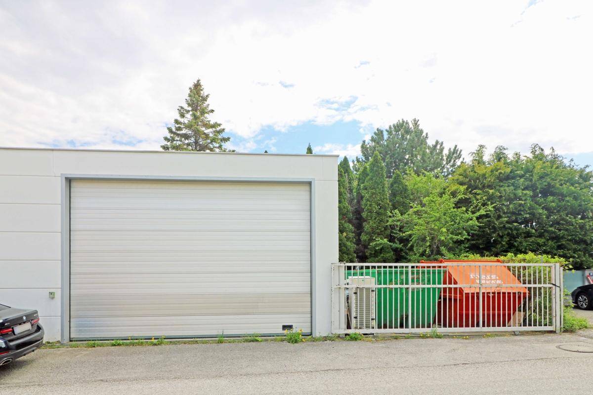 Garage, Containerlager