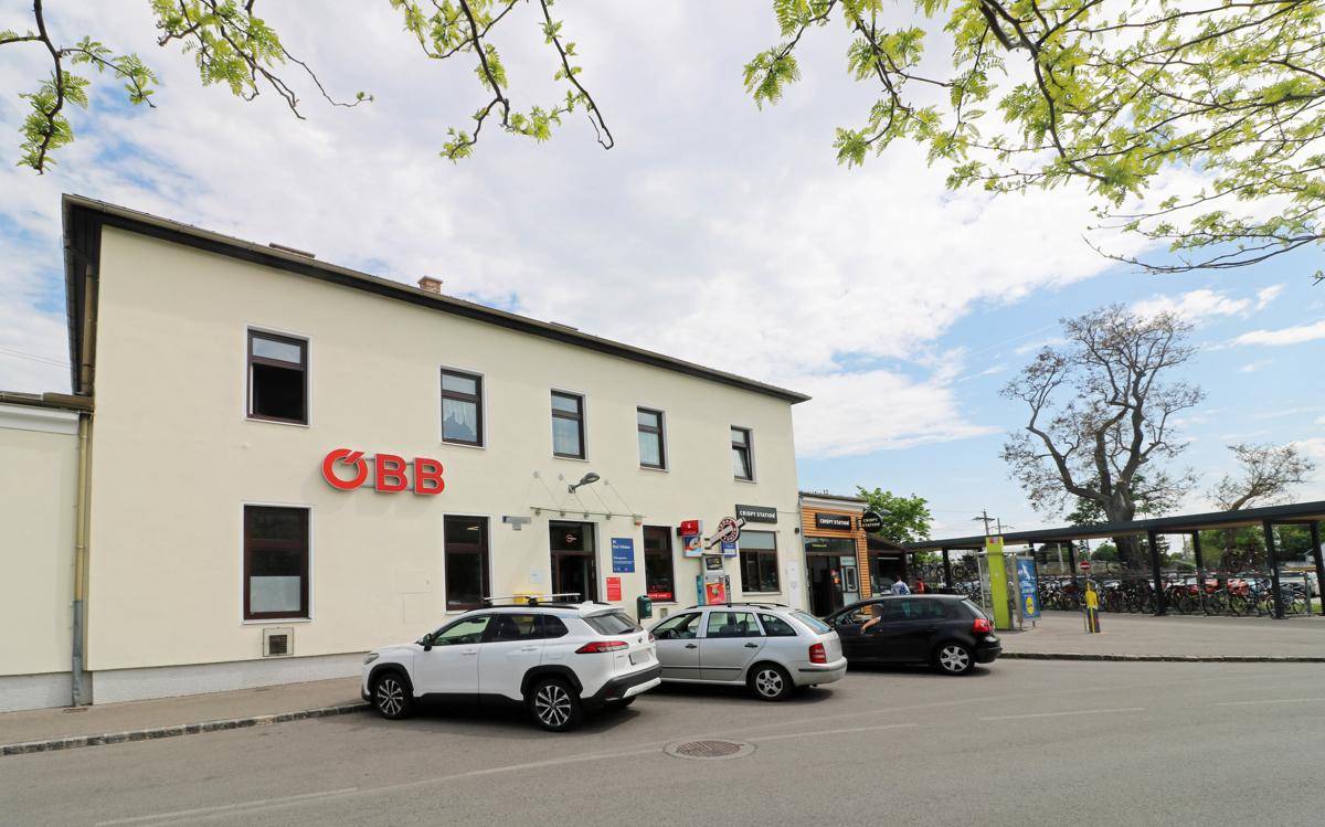 Bahnhof