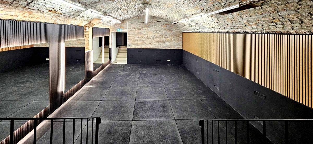 Hochwertig ausgebautes Boutique-Fitnesstudio auf zwei Ebenen - Ansicht 4