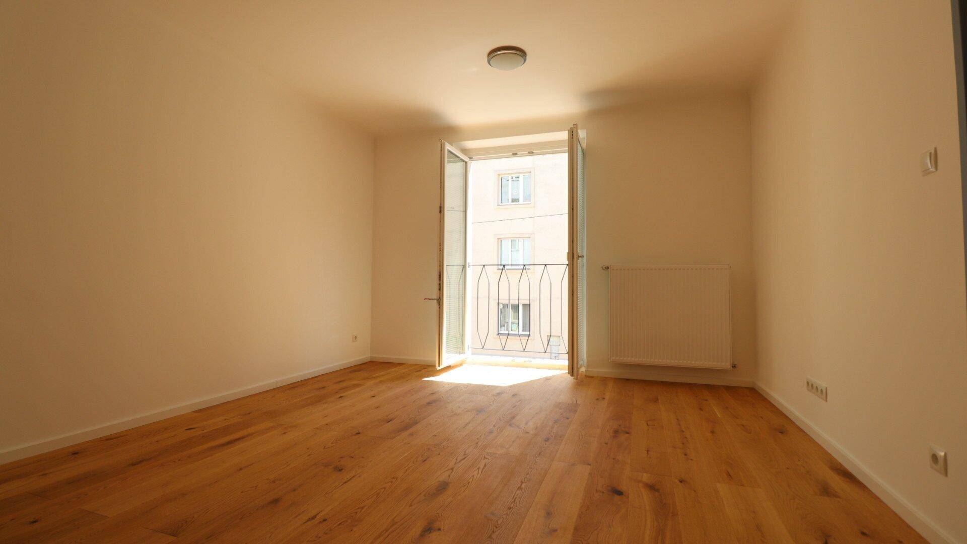 Erstbezug nach Generalsanierung | Helle 3-Zimmer-Wohnung im Nibelungenviertel - Ansicht 2