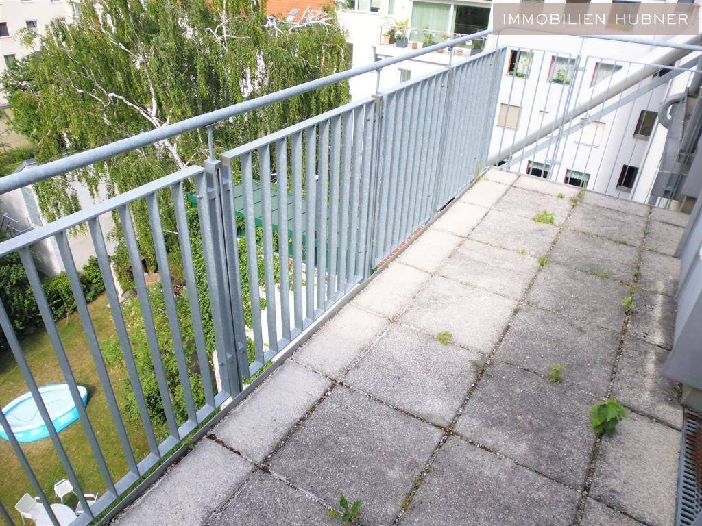 großer Balkon