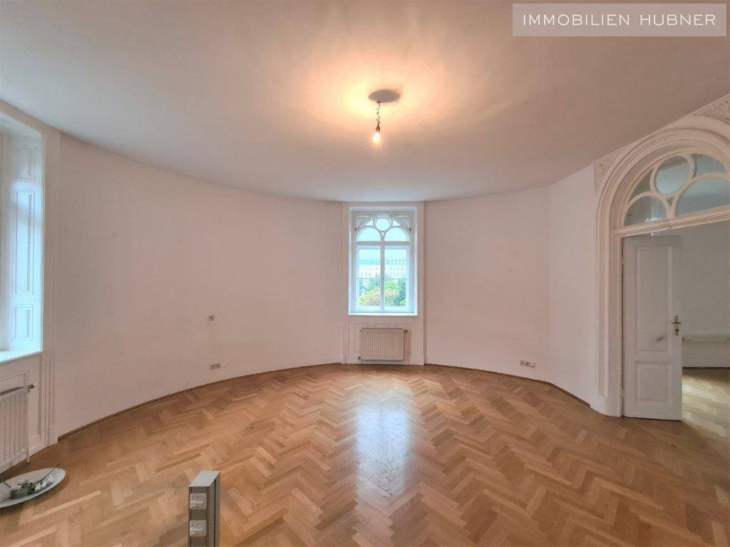 Eckbüro