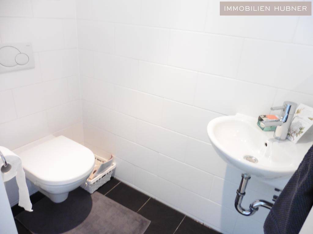 Webgasse!!! Moderne DG-Wohnung mit Klimaanlage (OHNE Möbel) - Więcej