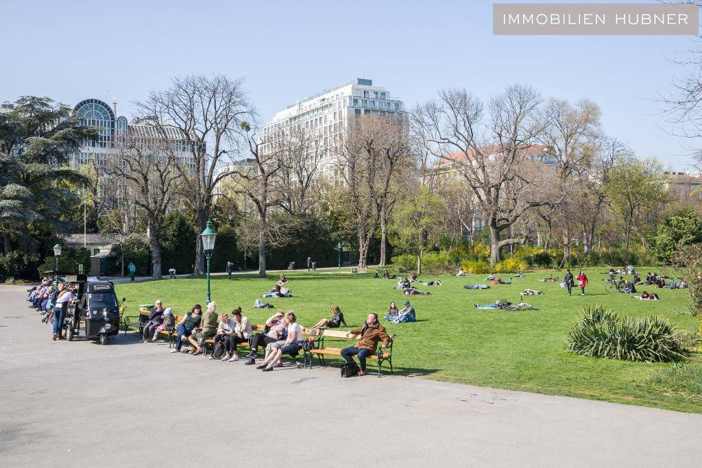 Stadtpark angrenzend