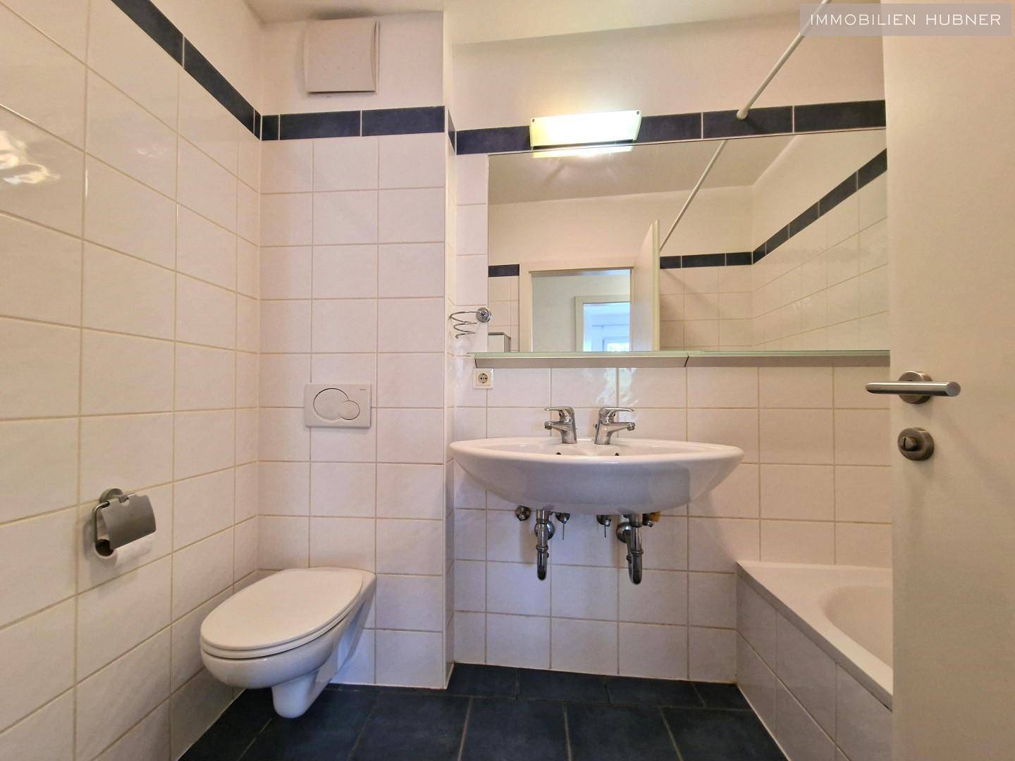 2 Badezimmer 2 WC