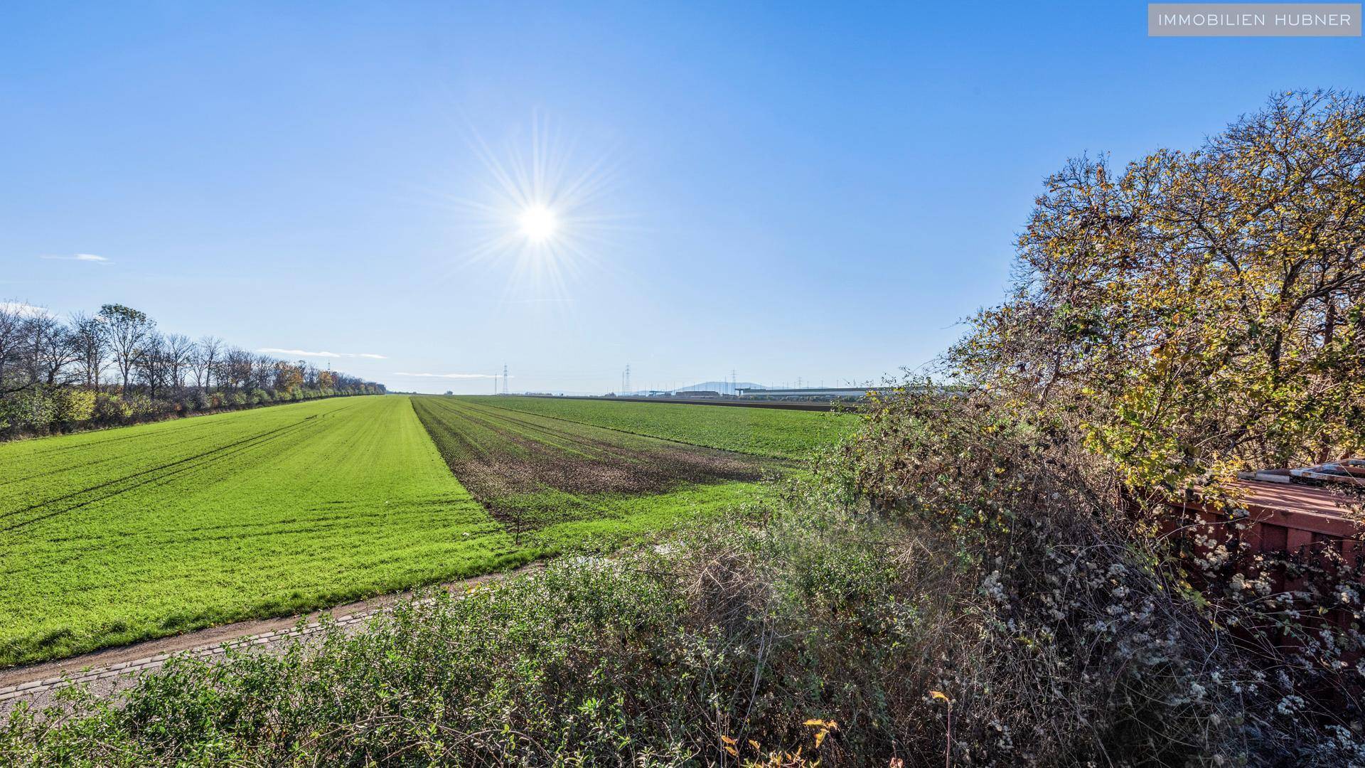 Weitblick vom Grundstu¨ck (ca. 1. OG)