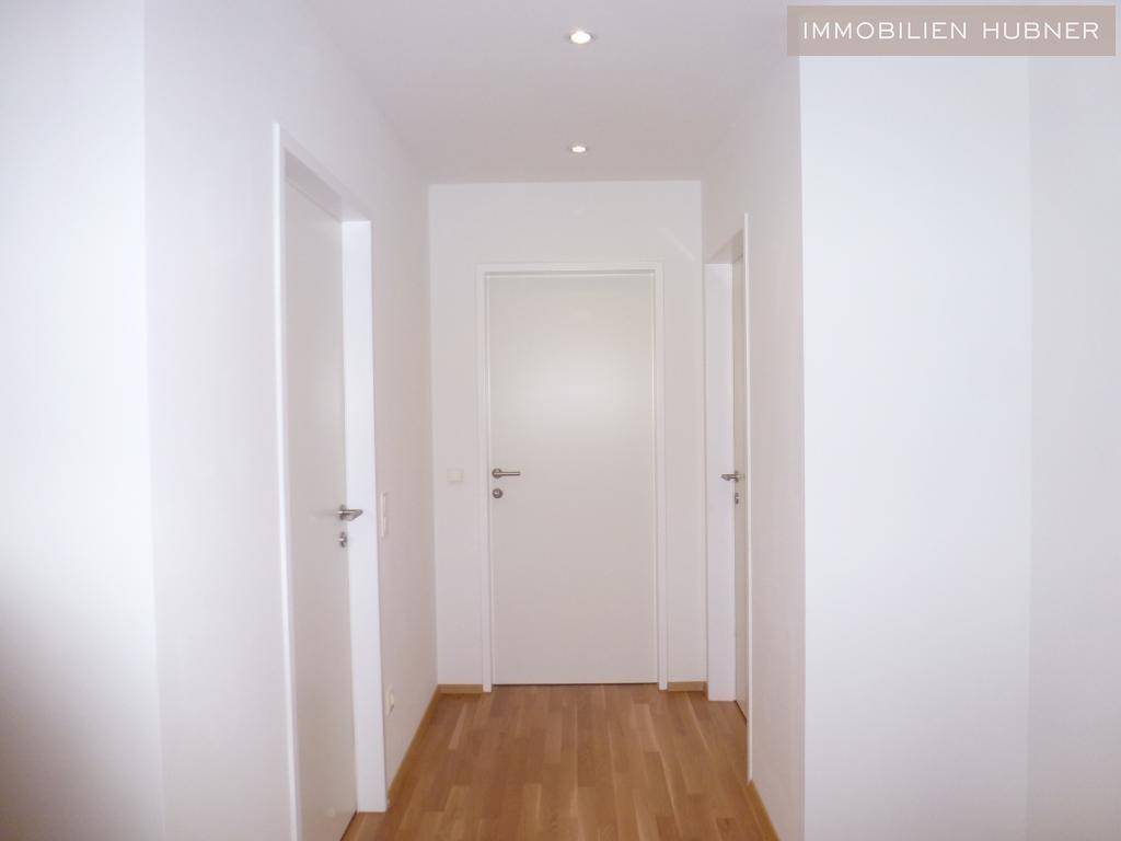 Vorzimmer mit Spotbeleuchtung