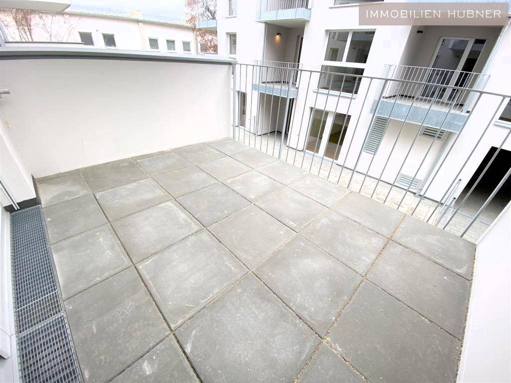 Koloniestraße! Top modern und mega-toller Grundriss mit großem Balkon - Ansicht 2
