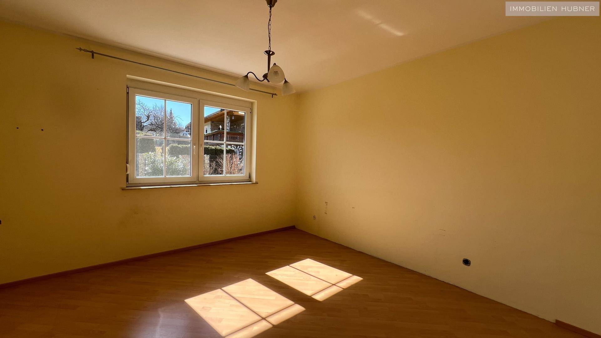 Einheit Erdgeschoss Schlafzimmer 1 von 3