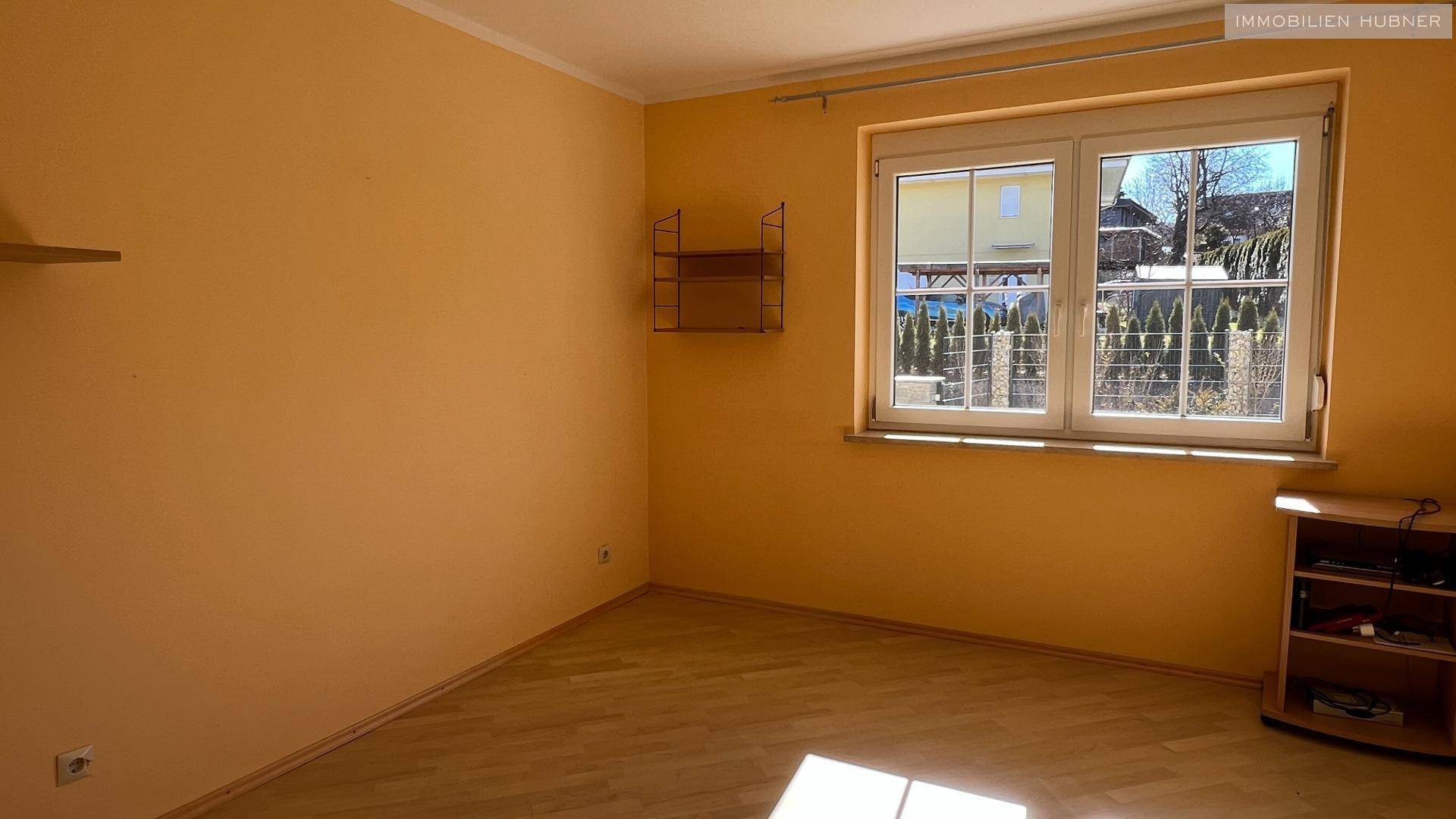 Einheit Erdgeschoss Schlafzimmer 2 von 3