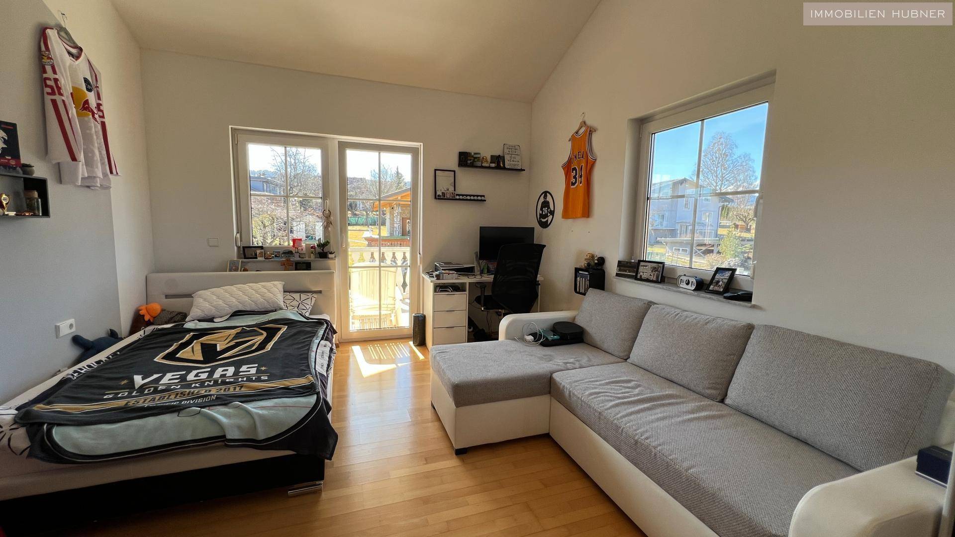 Schlafzimmer 1 von 3-4
