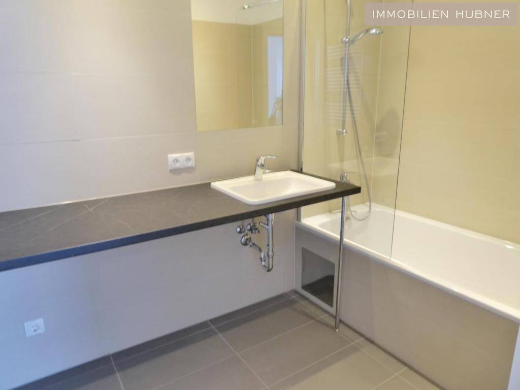 super schickes Badezimmer