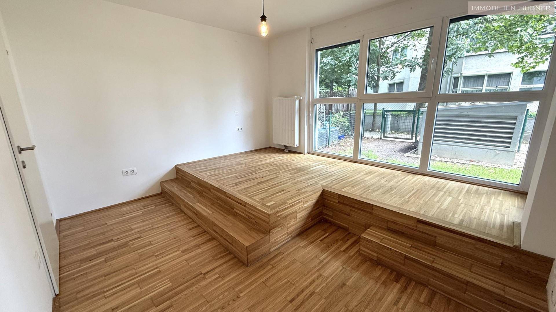 Schlafzimmer mit Plateau