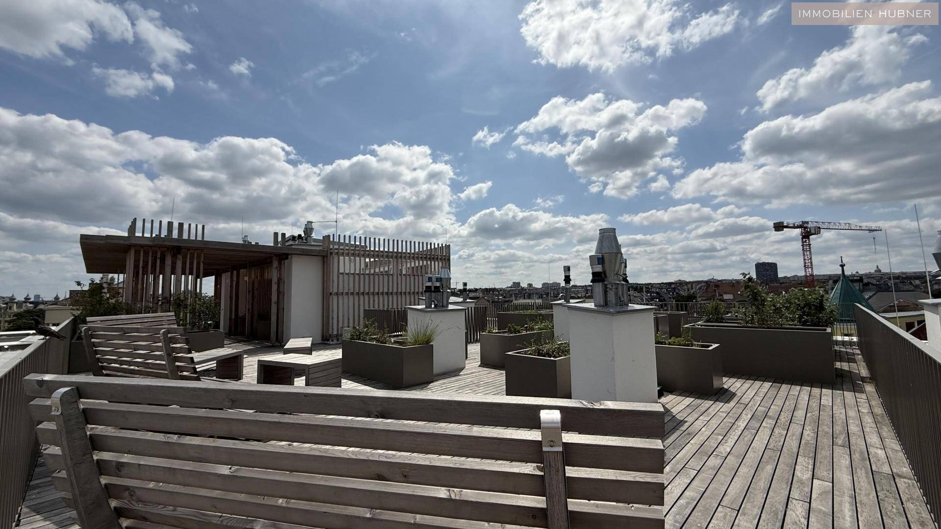 Allgemeine Dachterrasse und Hochbeete