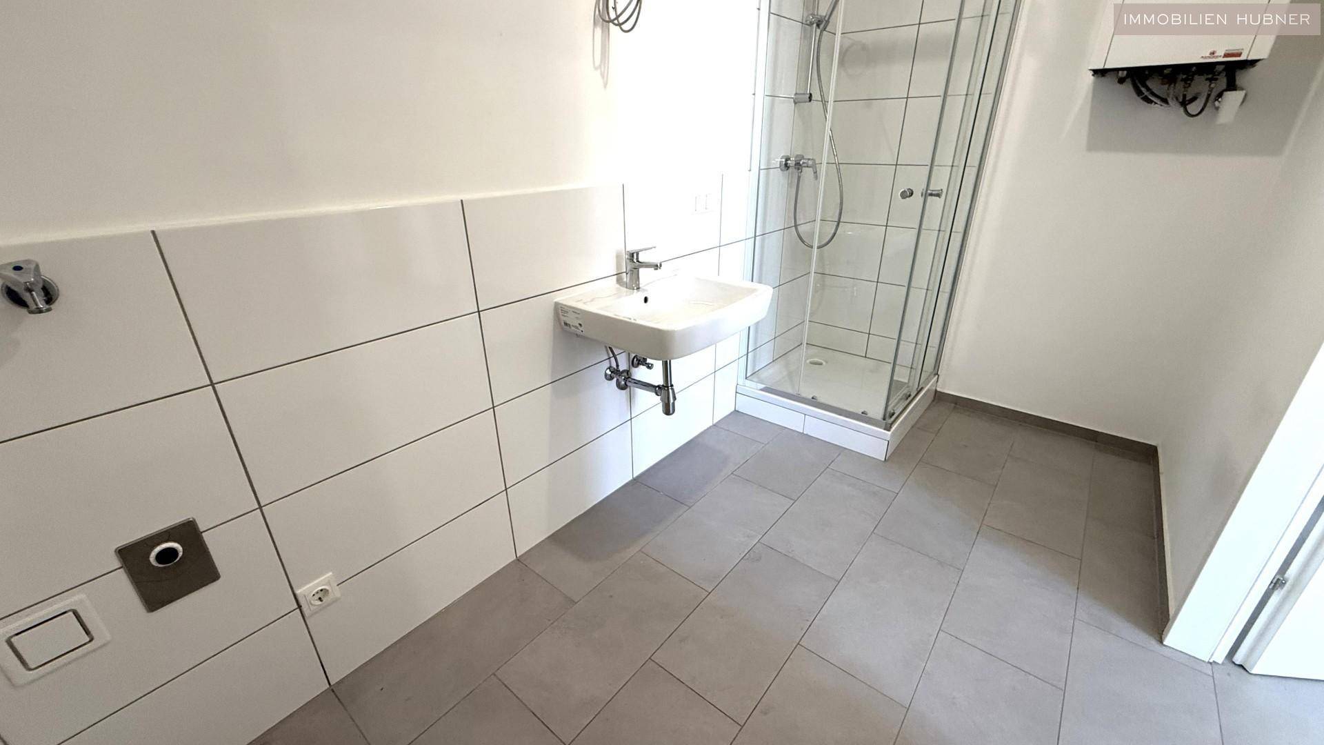 modernes Badezimmer