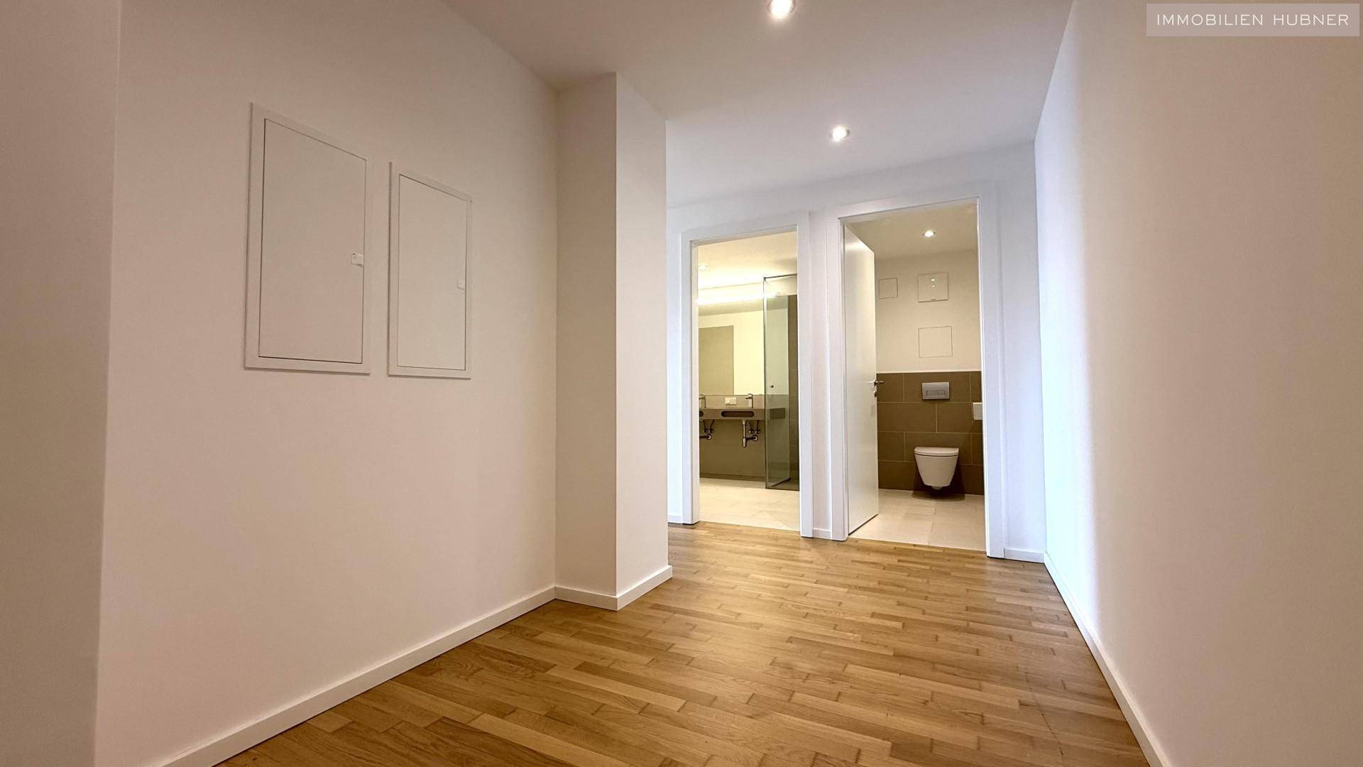 Vorraum mit viel Platz für Garderobe