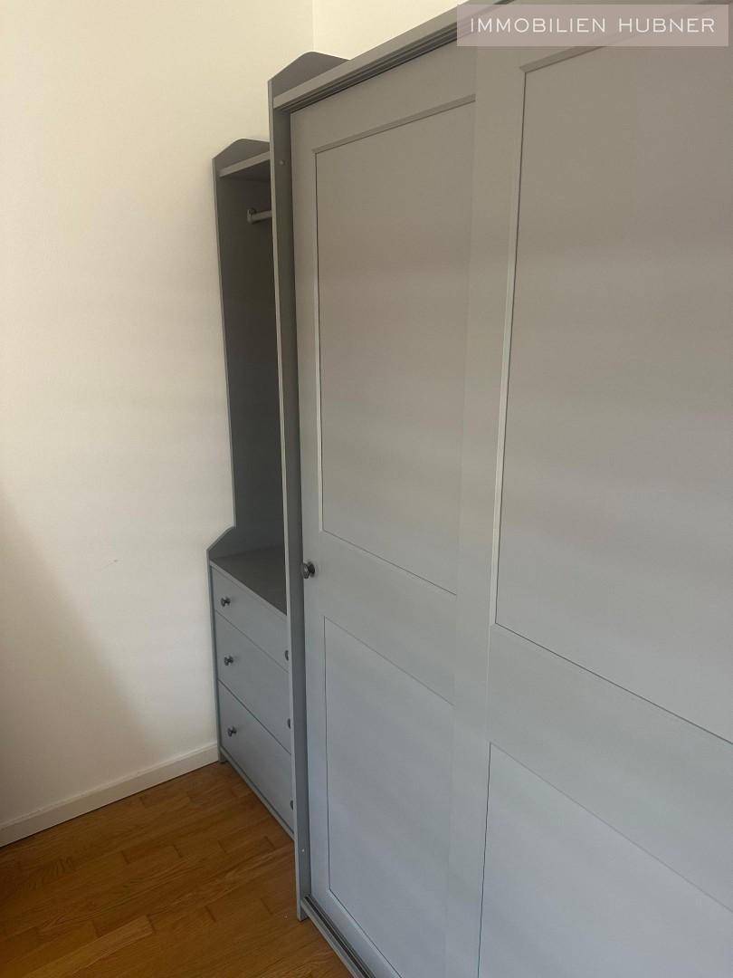 kann gg Ablöse in der Whg bleiben